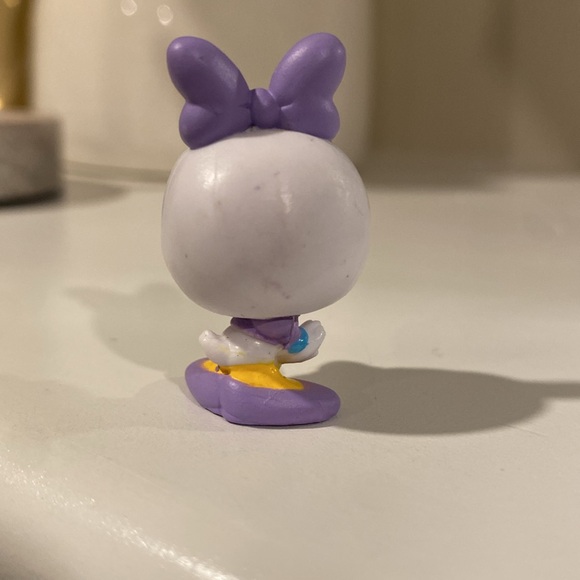 Disney Doorables DAISY DUCK - Series 5 doorable figure figures - Picture 2 of 2